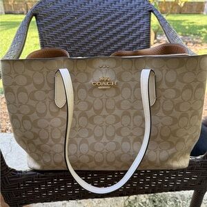 Coach Edie 31 shoulder:laptop bag in polished pebble leather